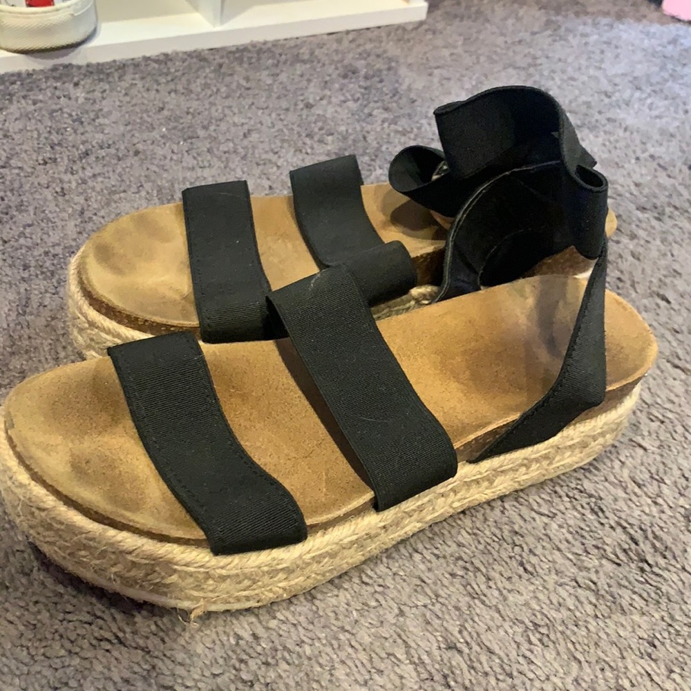 Steve Madden platform sandals